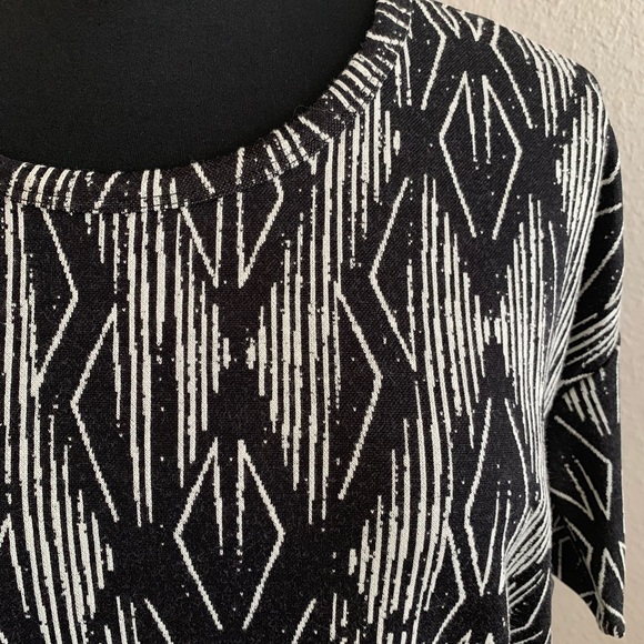 3/$25 NWT LulaRoe Irma - Picture 7 of 8